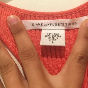 Salmon colored tank top